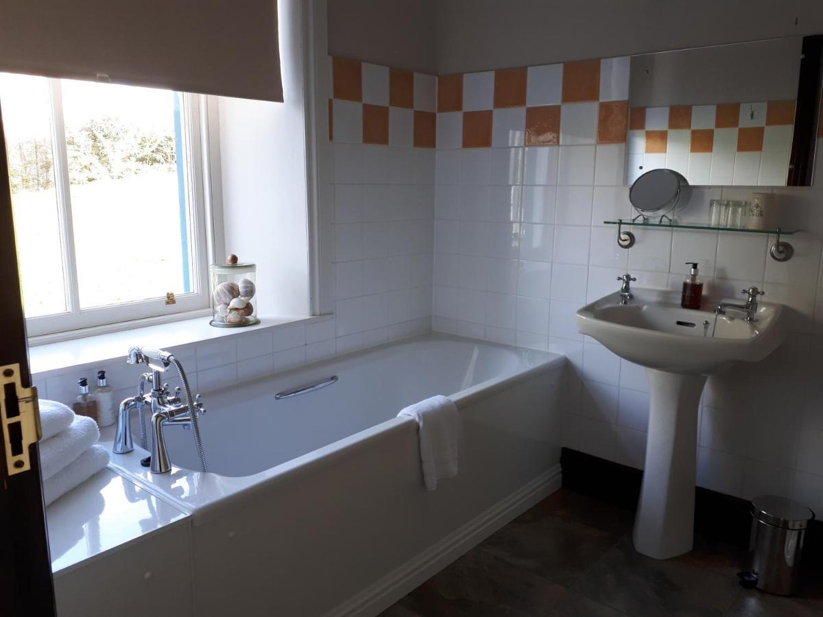 סטרנריר Corsewall Arms Guest House מראה חיצוני תמונה